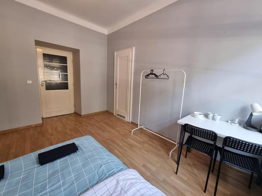 Fantastic Krk - Kr6 Room D Krasków Eksteriør bilde